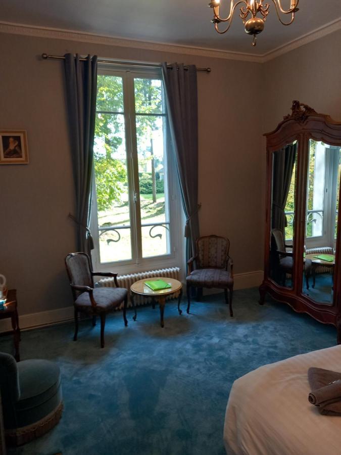 Chateau Maleplane Bed and Breakfast Saint-Léonard-de-Noblat Esterno foto