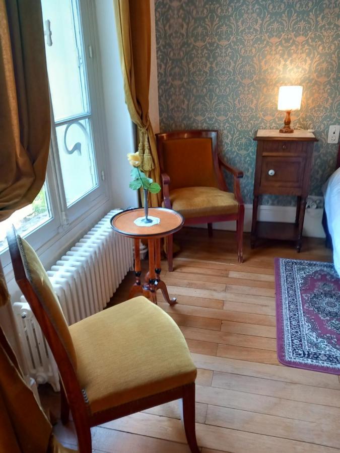 Chateau Maleplane Bed and Breakfast Saint-Léonard-de-Noblat Esterno foto
