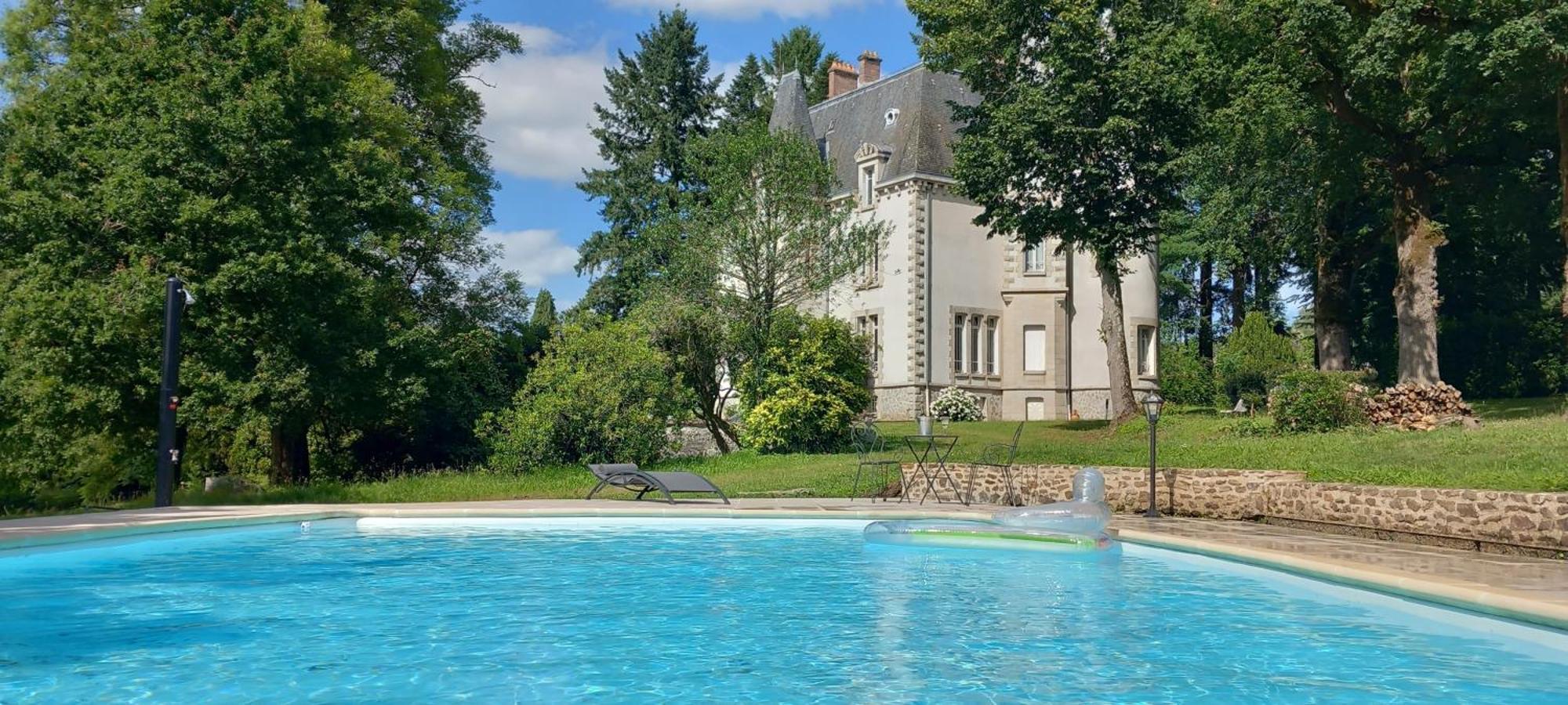 Chateau Maleplane Bed and Breakfast Saint-Léonard-de-Noblat Esterno foto